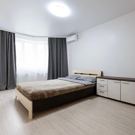 0272 Нова Затишна Квартира Жк Щасливий Kiev Esterno foto